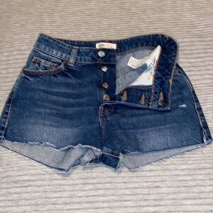 Zara Trafaluc raw gem mid rise jean shorts size 27